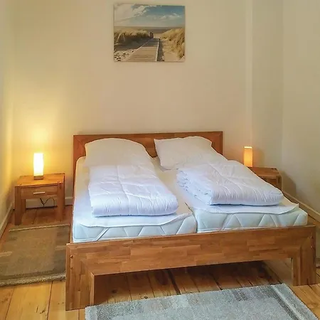 Three-bedroom Holiday In Rostock/warnemunde * רוסטוק